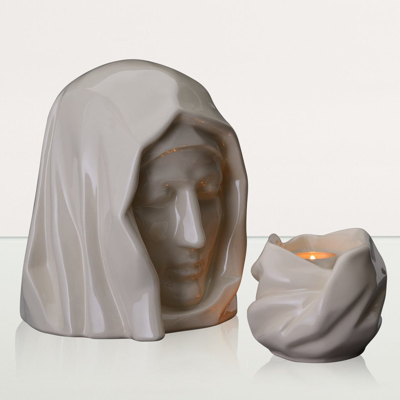 Cargar video: "El Pasaje" de Pulvis Art Urns