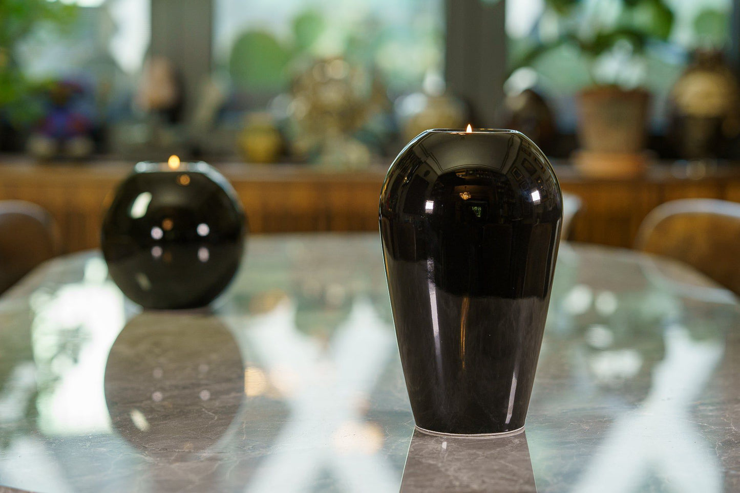 
                  
                    Pulvis Art Urns Adult Size Urn Memorial Cremation Urn "Serenity" - Large | Lamp Black | Ceramic
                  
                