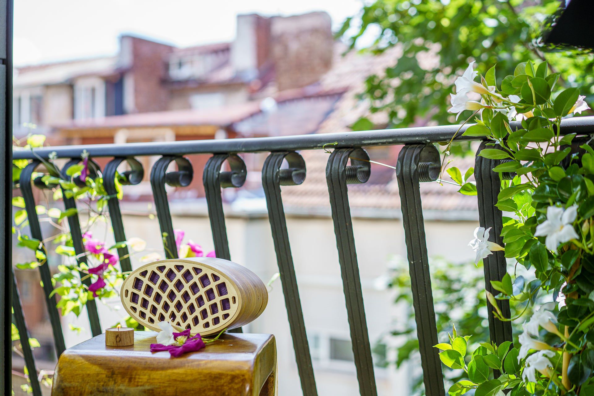 Wooden Cremation Urn "Remembrance" - Handmade - Purple Leather - Pulvis Art Urns