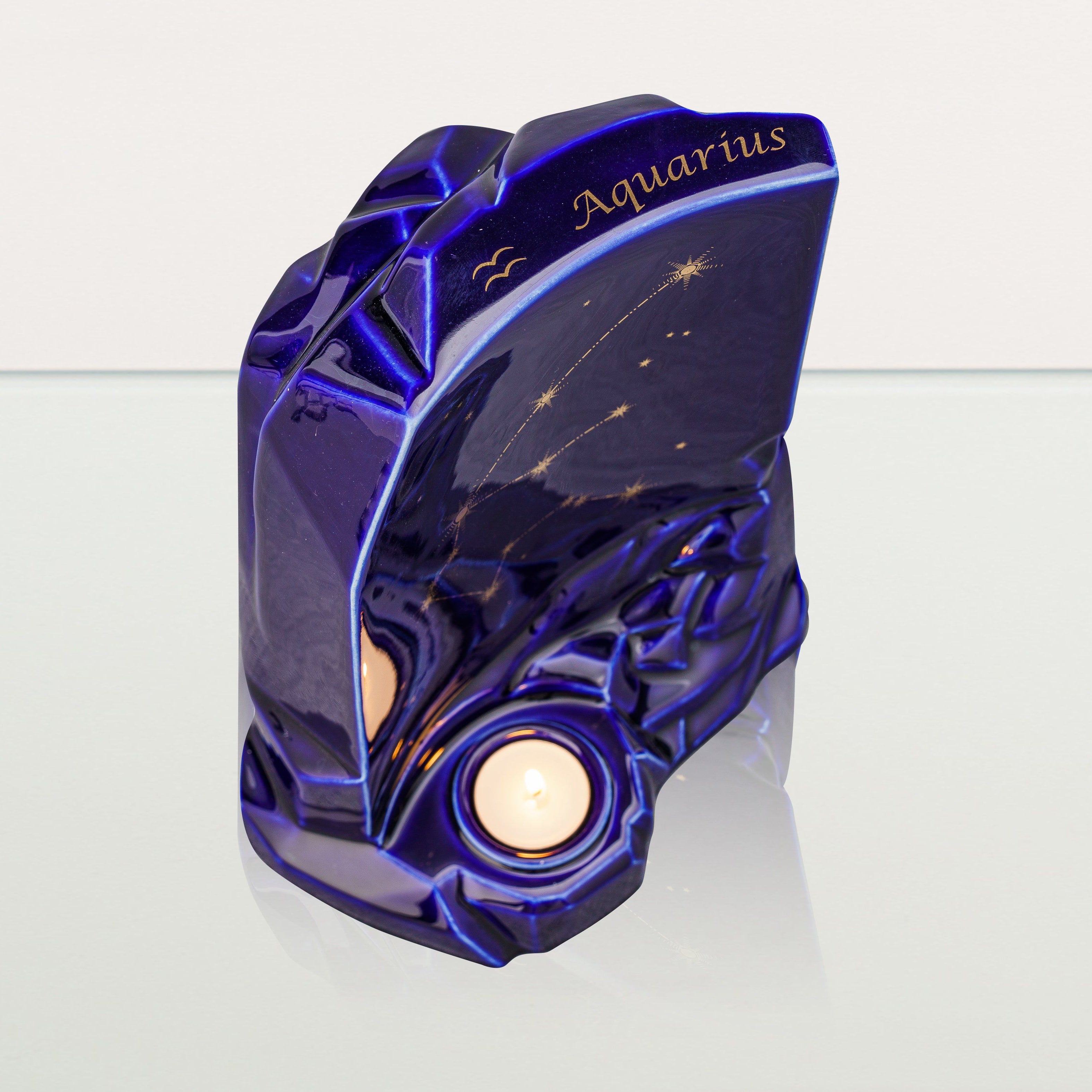 Zodiac Urn for Ashes "Aquarius" - Large | Star Sign Urn - Pulvis Art Urns