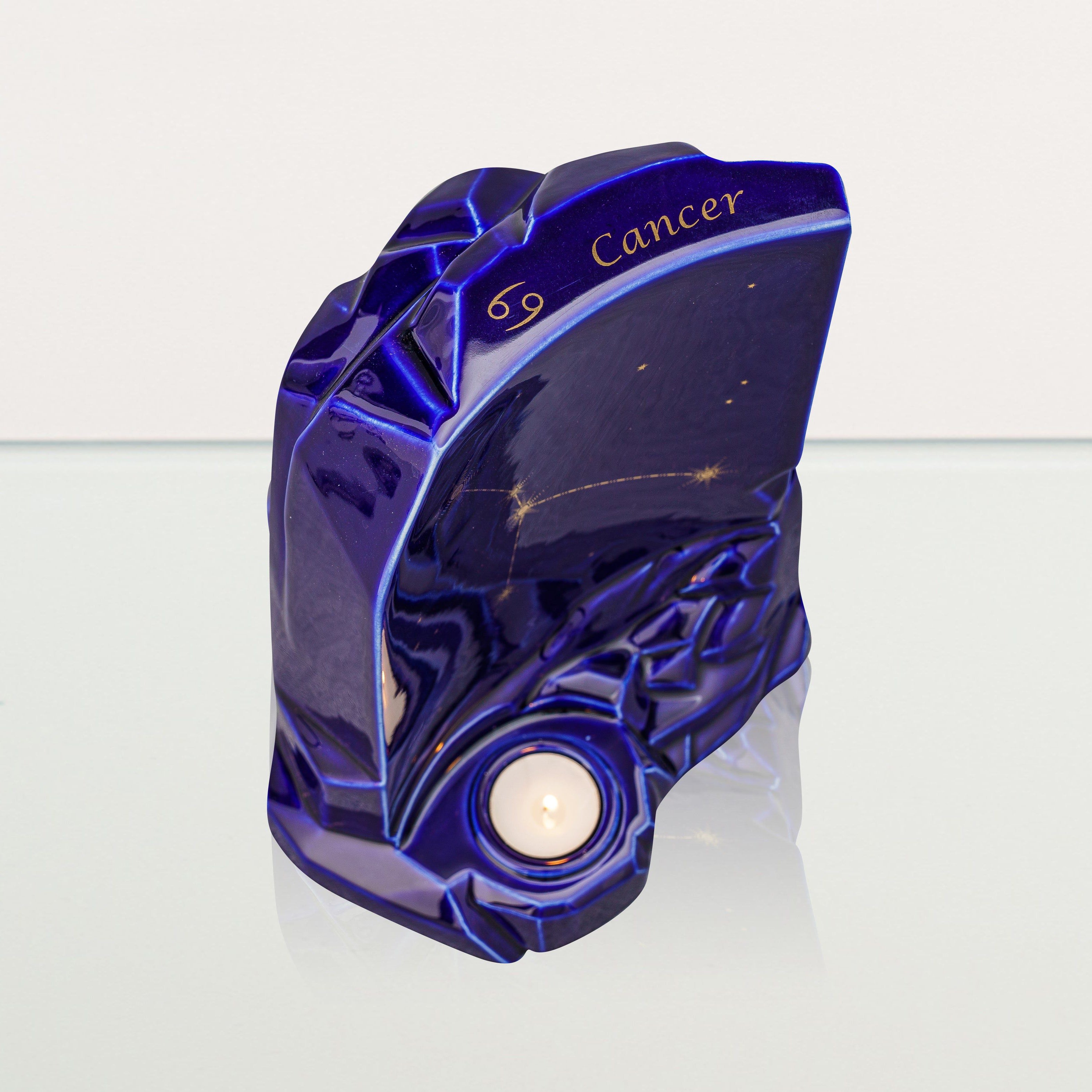 Zodiac Urn for Ashes "Cancer" - Large | Star Sign Urn - Pulvis Art Urns