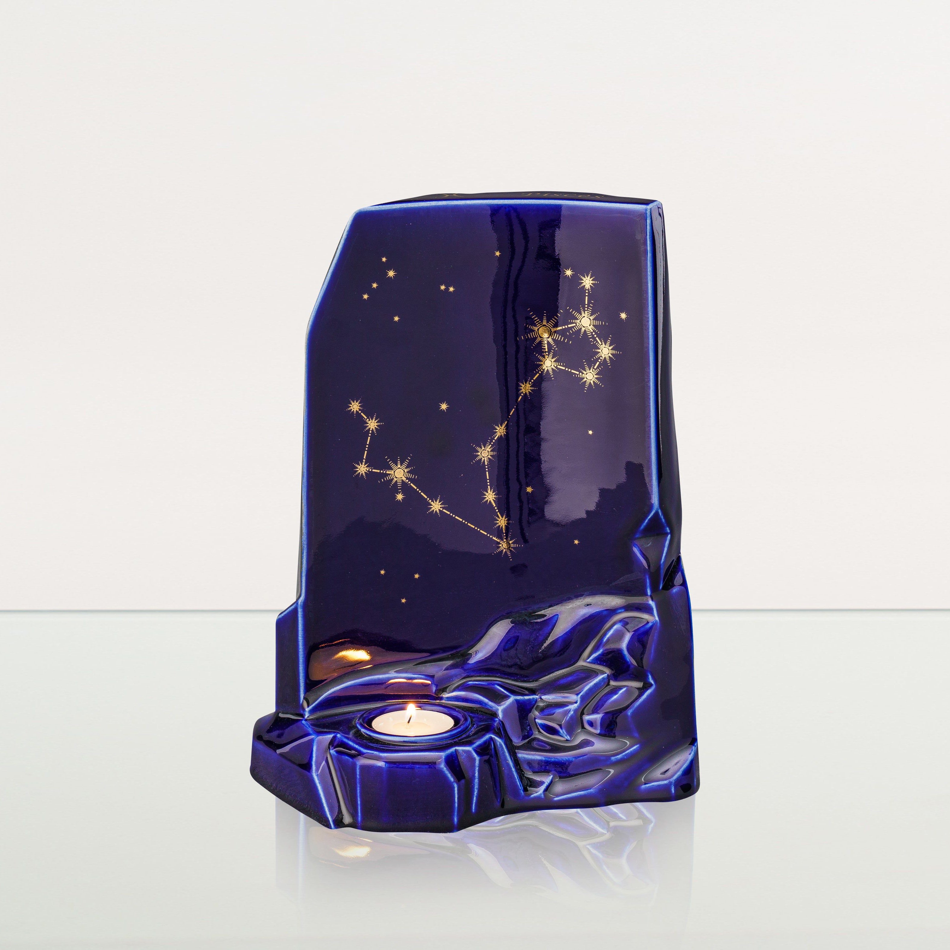 Zodiac Urn for Ashes "Pisces" - Large | Star Sign Urn - Pulvis Art Urns