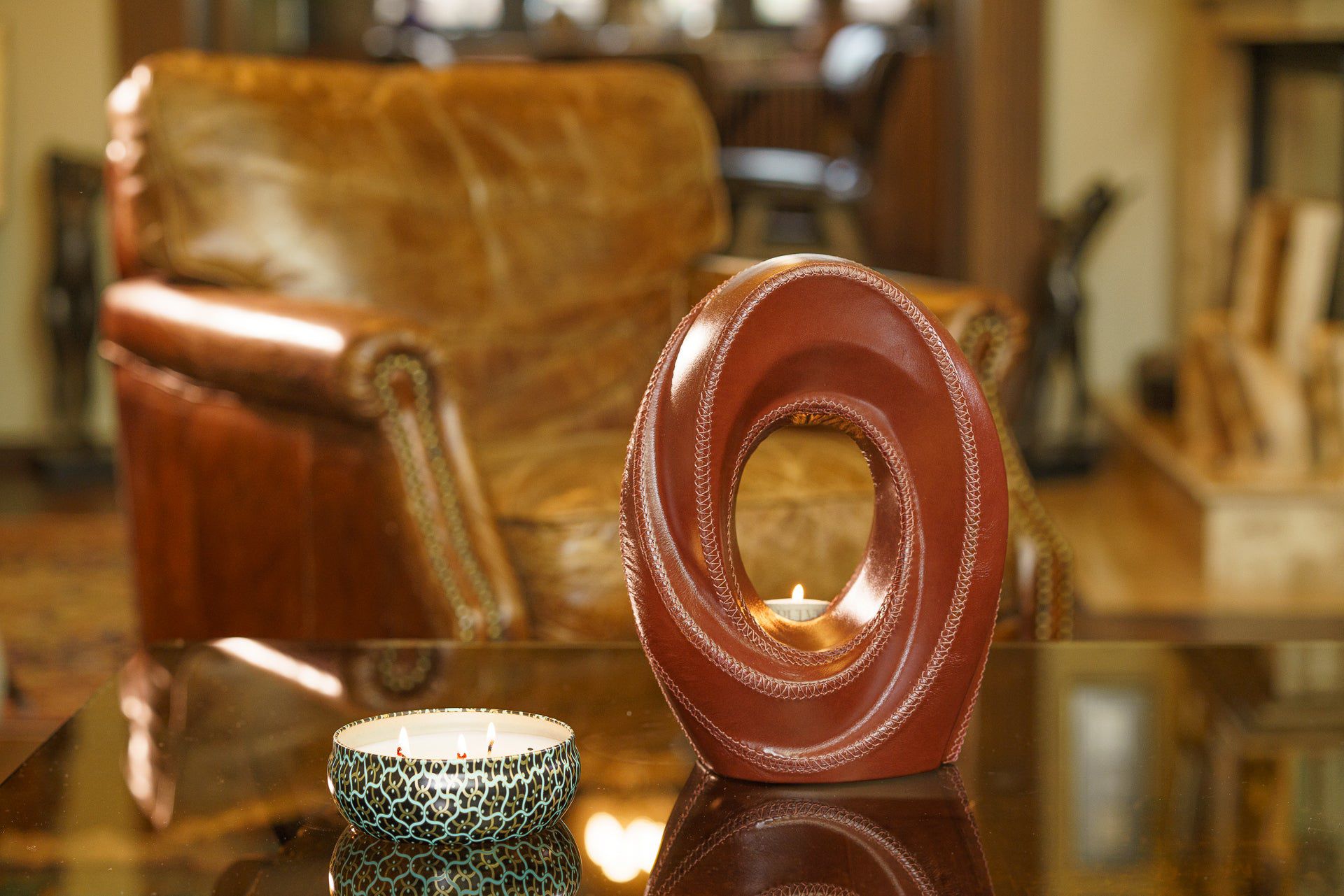 Handmade Cremation Urn for Ashes "The Passage" - Genuine Leather - Pulvis Art Urns