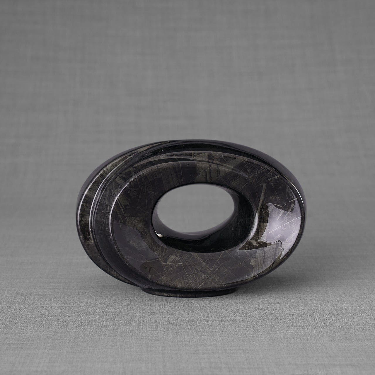 HydroGraphics Urn "The Passage - Carbon" - Keepsake | Ceramic | Hydro Dipping - Pulvis Art Urns