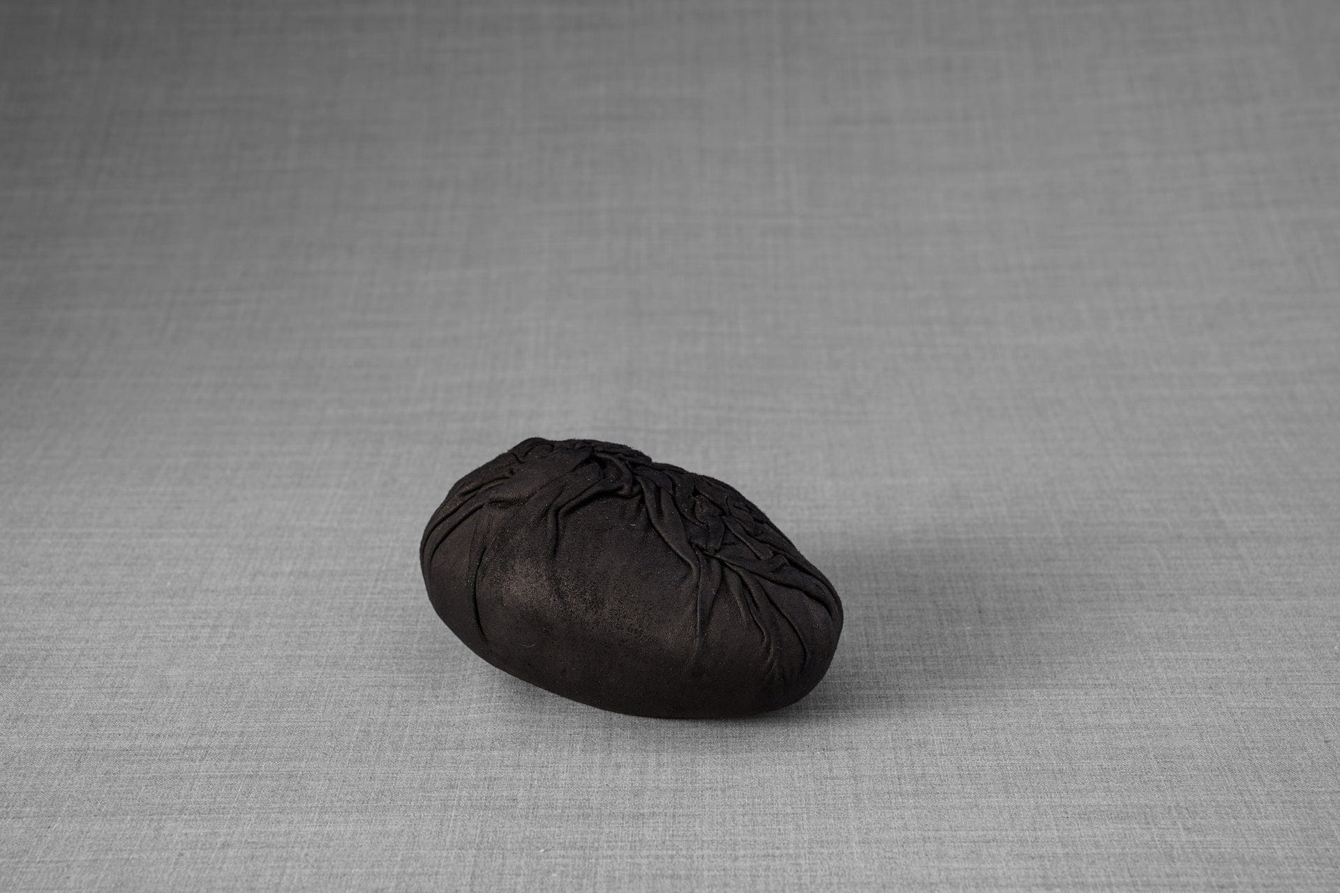 Leather Cremation Keepsake "Stone" - Exclusive Edition - Pulvis Art Urns