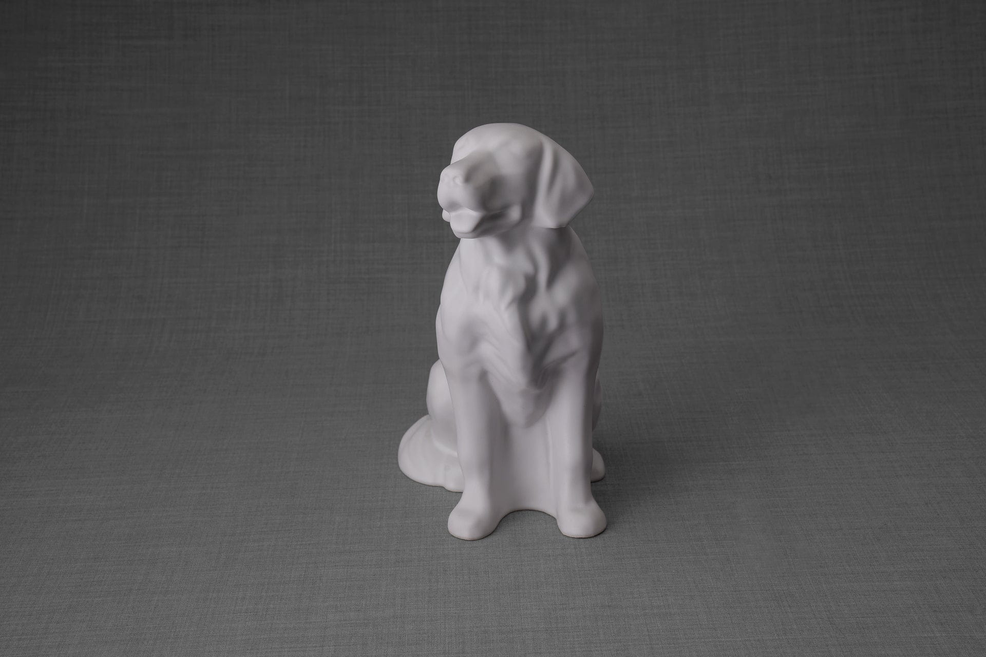 Golden Retriever Bundle - 4 Pieces - Portrait | Urn | Nameplate Holder | Scented Candle - Pulvis Art Urns