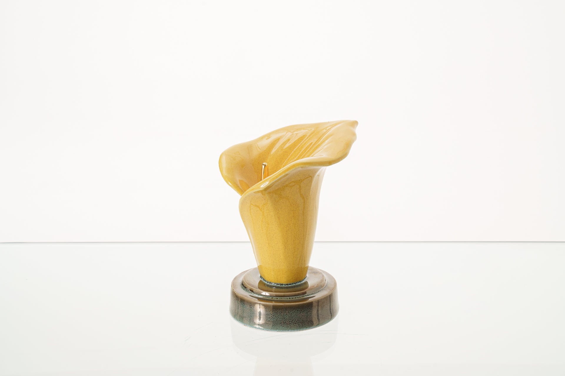 Calla Lily Keepsake Urn - Amber Yellow | Ceramic - Pulvis Art Urns