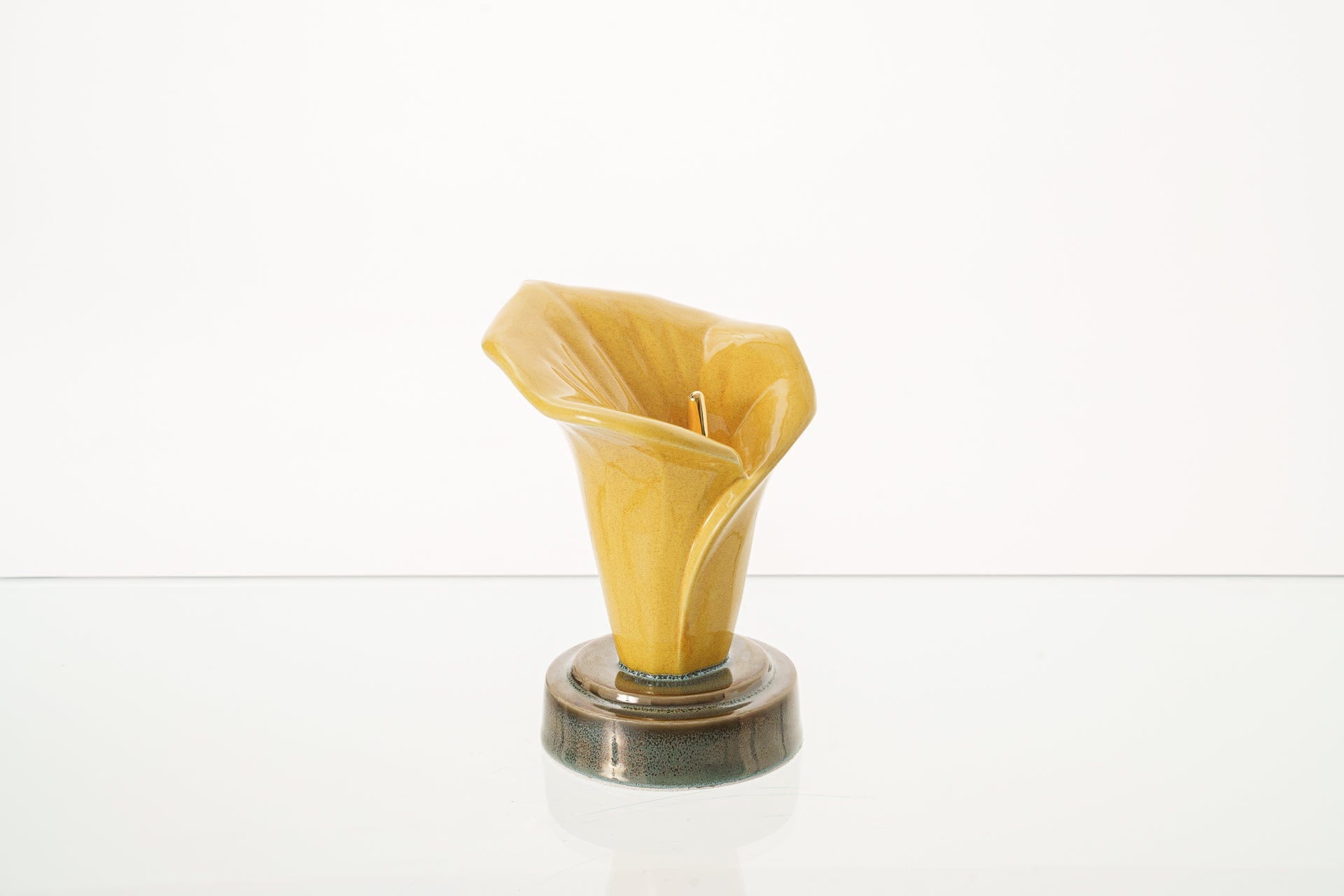 Calla Lily Keepsake Urn - Amber Yellow | Ceramic - Pulvis Art Urns