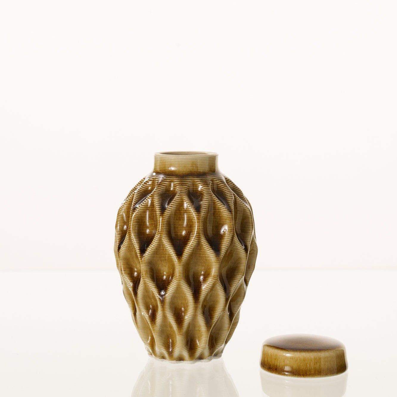 Cremation Urn "Echo" - 3D Printed Ceramic Urn | Dark Sand | Keepsake - Pulvis Art Urns