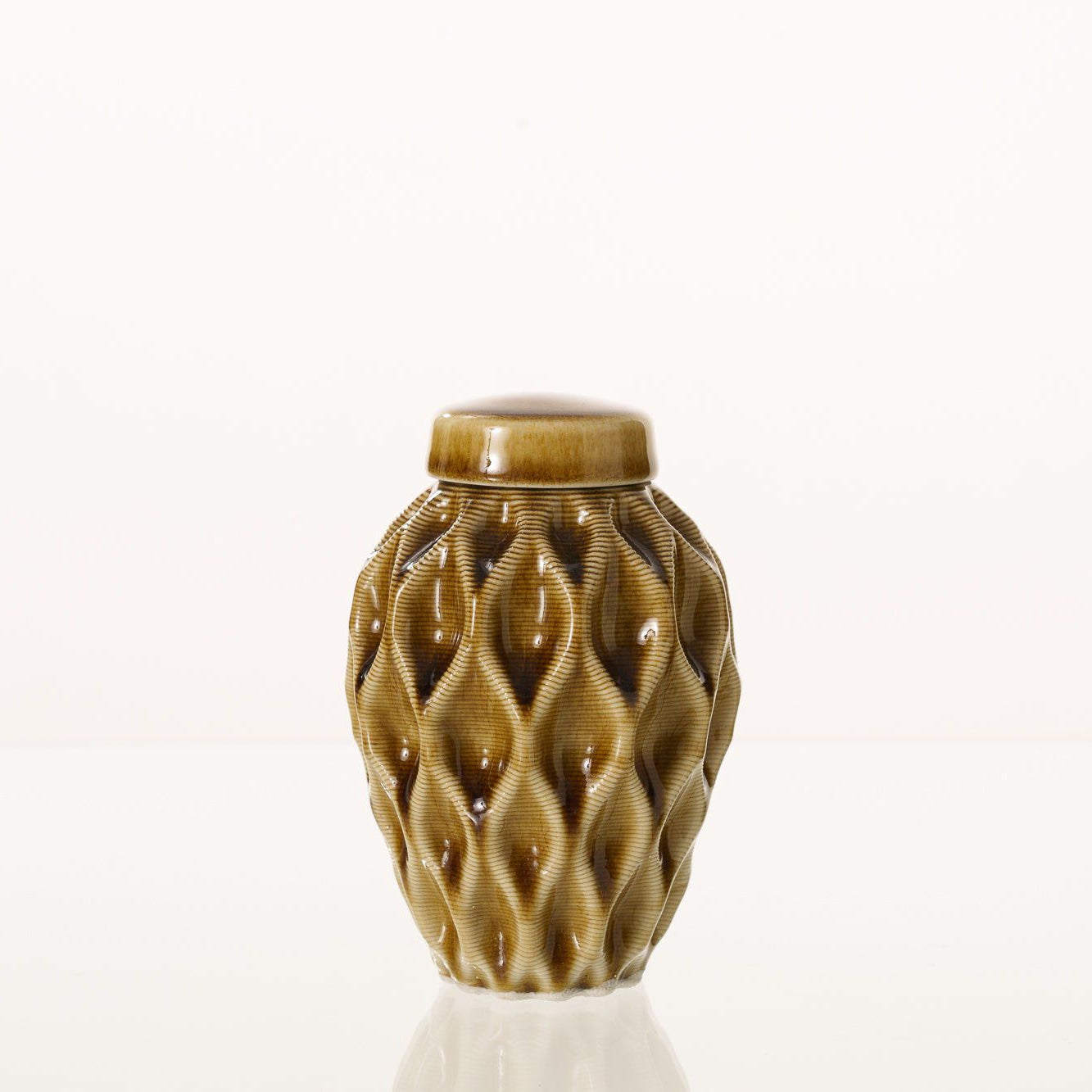 Cremation Urn "Echo" - 3D Printed Ceramic Urn | Dark Sand | Keepsake - Pulvis Art Urns
