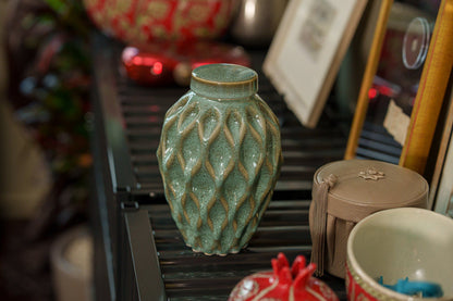 Cremation Urn "Echo" - 3D Printed Ceramic Urn | Oily Green Melange | Keepsake - Pulvis Art Urns