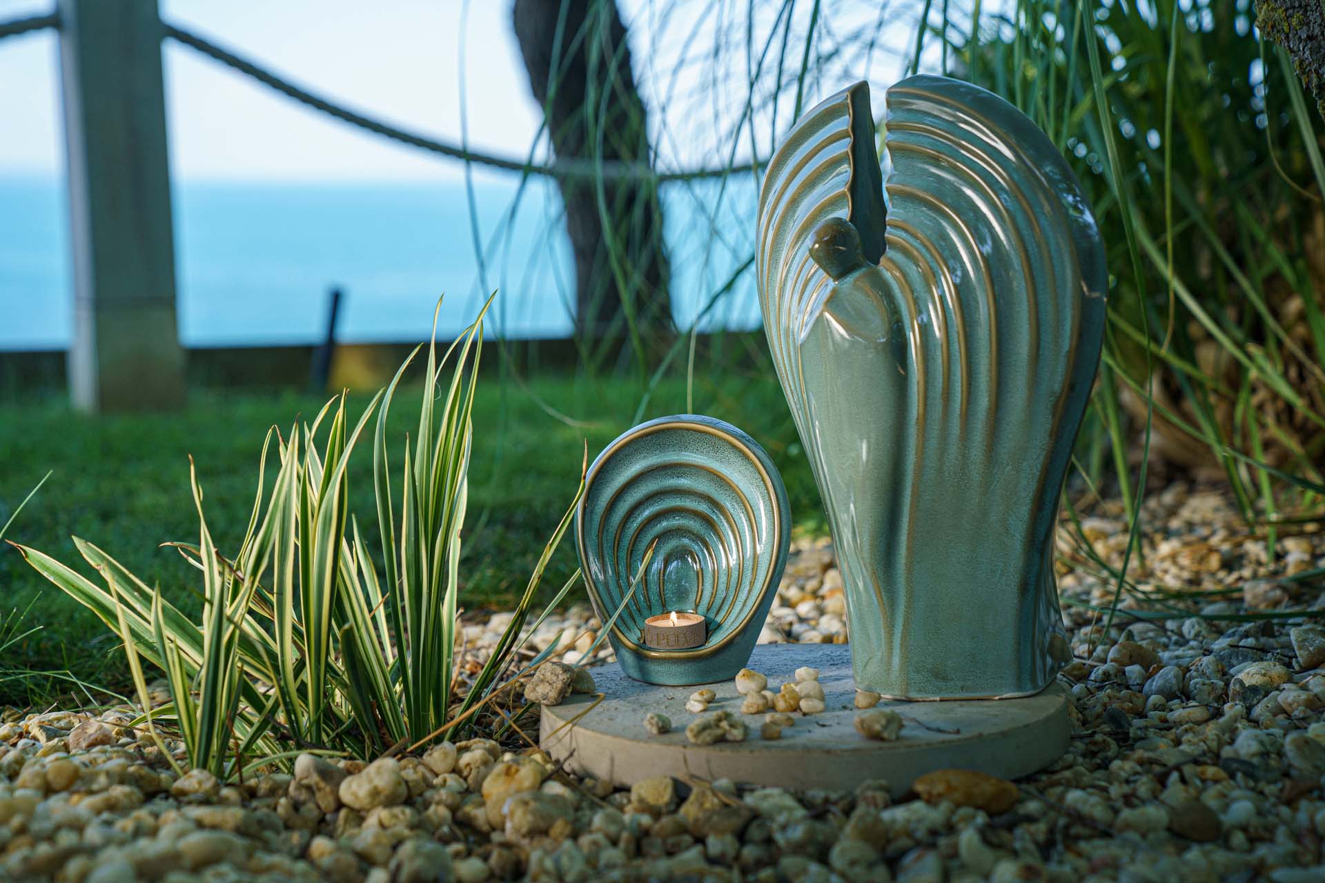 Handmade Cremation Keepsake Urn "Guardian" - Small Urn | Oily Green Melange | Ceramic - Pulvis Art Urns