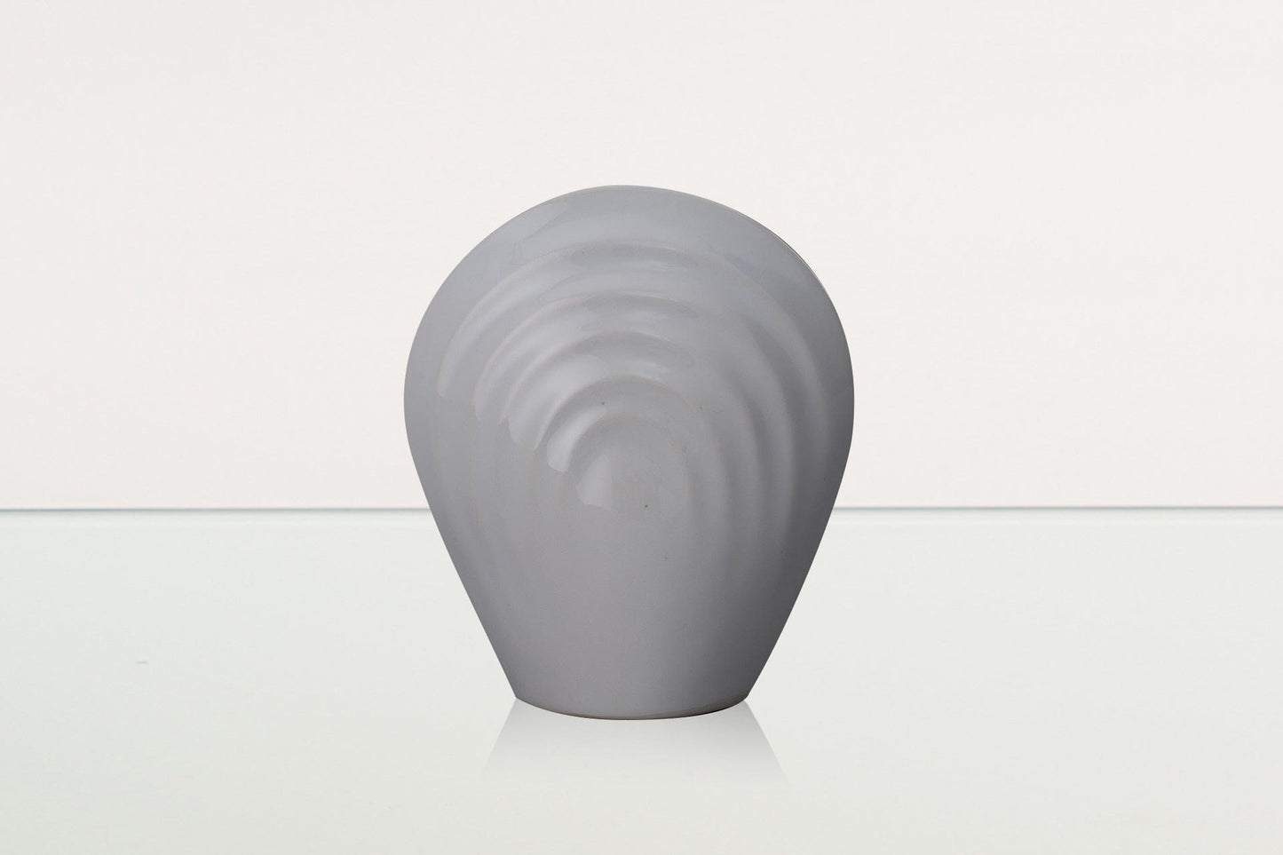 
                  
                    Pulvis Art Urns Keepsake Urn Handmade Cremation Keepsake Urn "Guardian" - Small Urn | White | Ceramic
                  
                