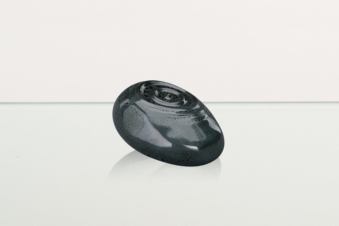 Pulvis Art Urns Keepsake Urn Handmade Cremation Keepsake Urn "Resonance" - Small Urn | Black Melange | Ceramic