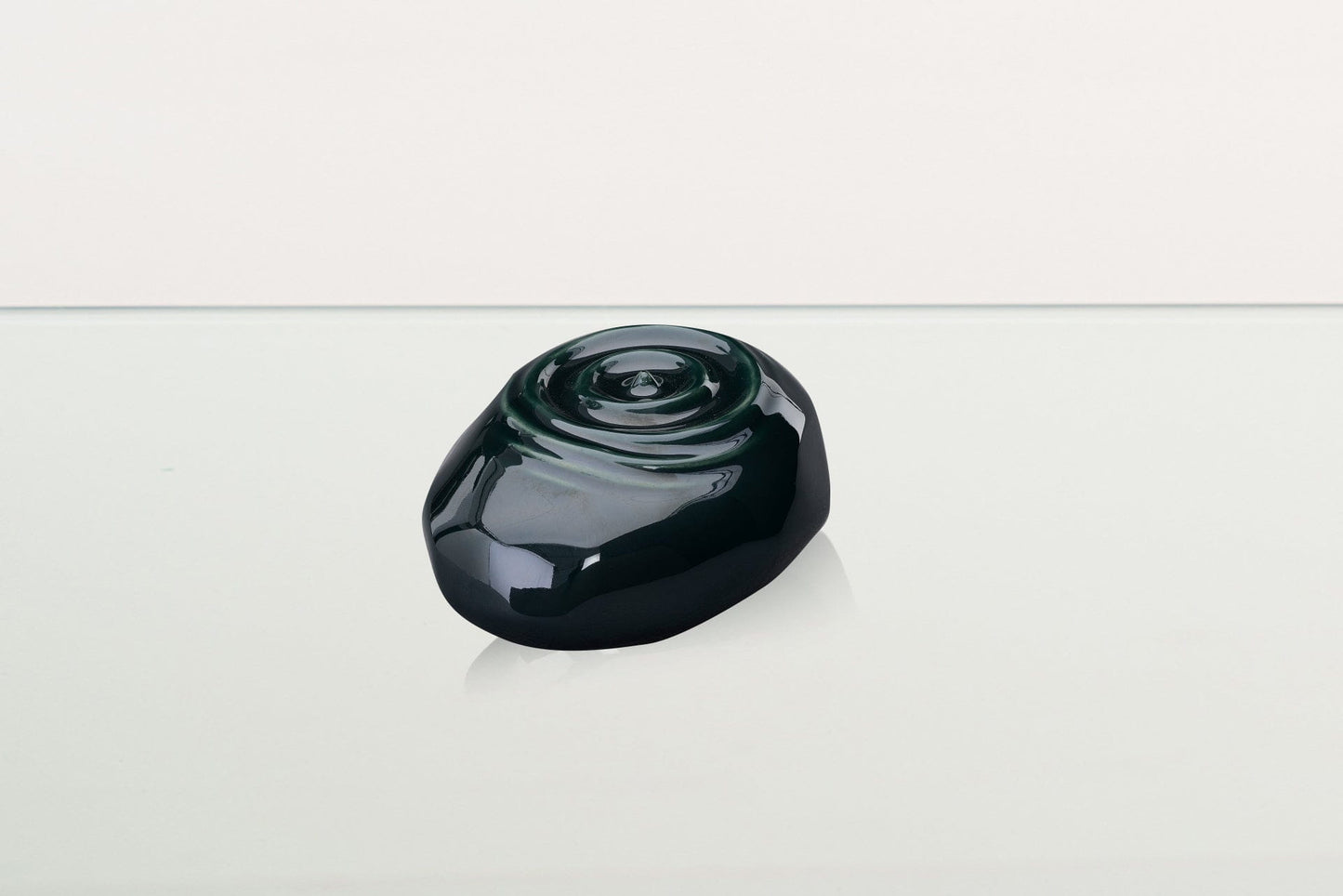 
                  
                    Pulvis Art Urns Keepsake Urn Handmade Cremation Keepsake Urn "Resonance" - Small Urn | Oxide Green | Ceramic
                  
                