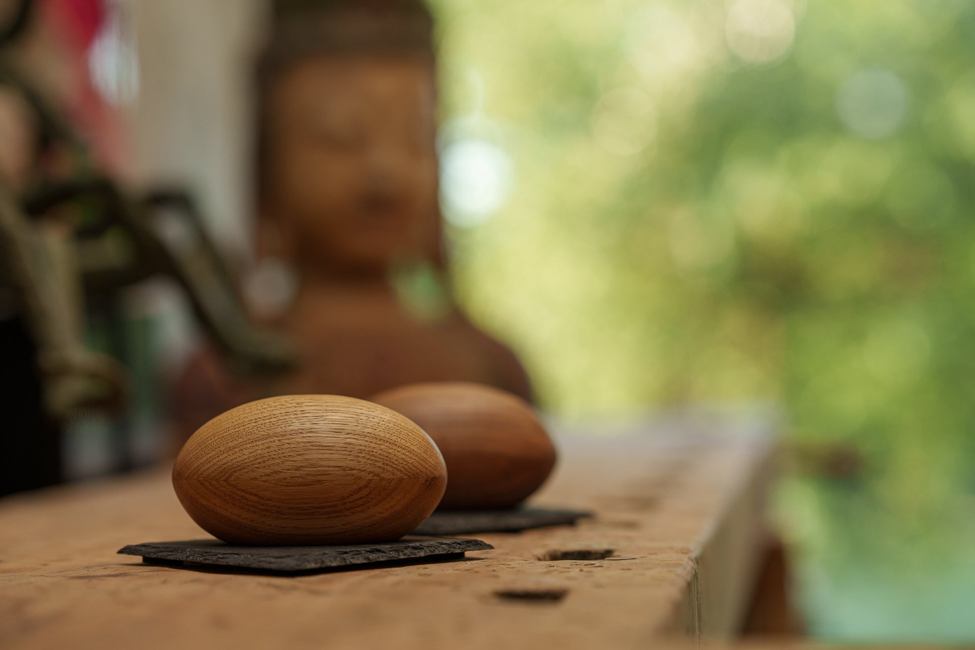 Wooden Keepsake Urn "Palm Stone" - Oak - Pulvis Art Urns