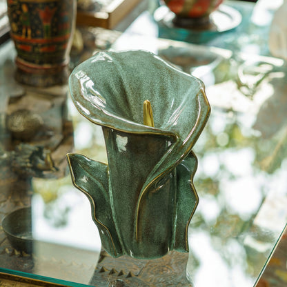 Pulvis Art Urns Medium Size Urn Calla Flower Memorial Urn for Ashes - Large Urn | Oily Green Melange