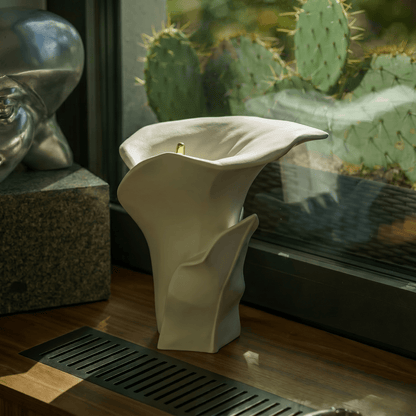 Pulvis Art Urns Medium Size Urn Calla Flower Memorial Urn for Ashes - Large Urn | White Matte