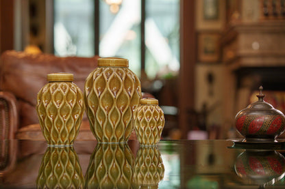 Cremation Urn "Echo" - 3D Printed Ceramic Urn | Dark Sand | Keepsake - Pulvis Art Urns