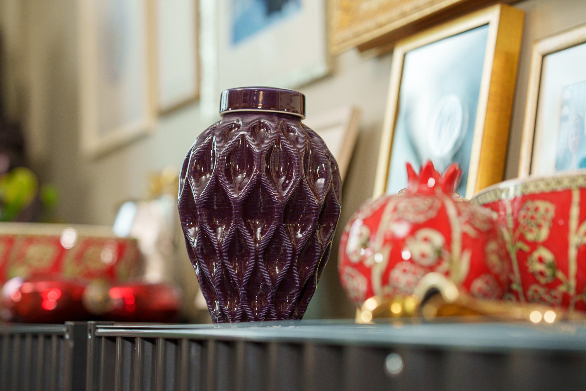Cremation Urn "Echo" - 3D Printed Ceramic Urn | Violet | Medium - Pulvis Art Urns