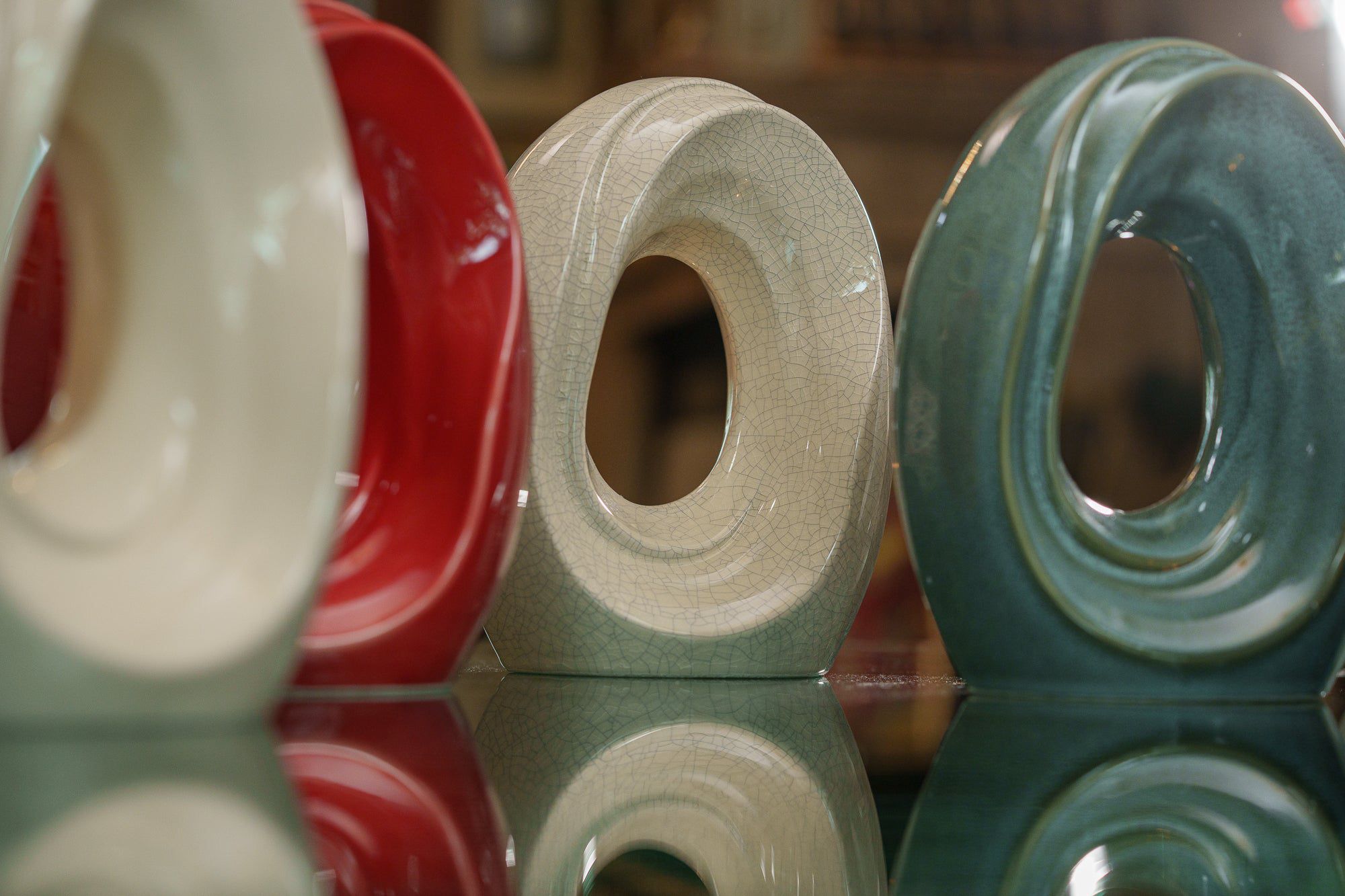 Cremation Urn for Ashes "The Passage" - Medium Urn | Oily Green Melange | Ceramic - Pulvis Art Urns