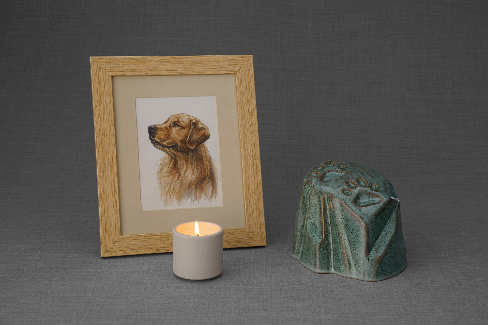 Paw Print Memorial Bundle - 4 Pieces - Portrait | Urn | Nameplate Holder | Scented Candle - Pulvis Art Urns