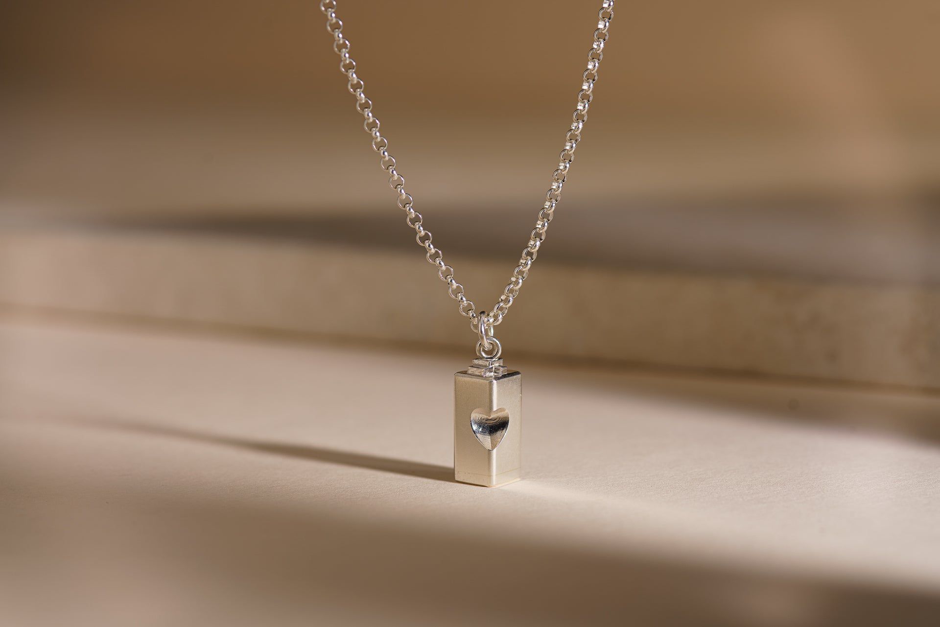 Memorial Cremation Necklace – Heart | Silver | Handmade Cremation Jewelry - Pulvis Art Urns