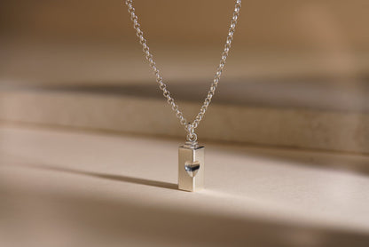 Memorial Cremation Necklace – Heart | Silver | Handmade Cremation Jewelry - Pulvis Art Urns