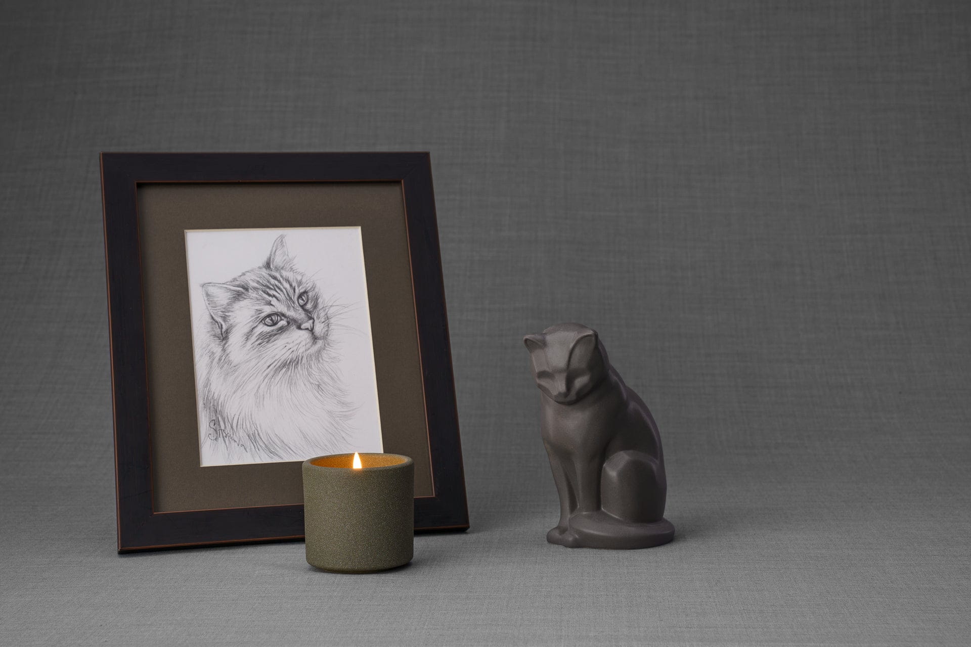Mini Neko Bundle - 4 Pieces - Portrait | Urn | Nameplate Holder | Scented Candle - Pulvis Art Urns