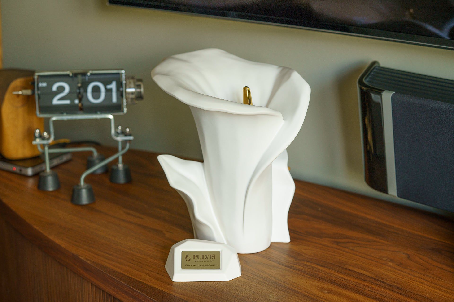 Memorial Nameplate Holder | Ceramic | Personalizable - Pulvis Art Urns