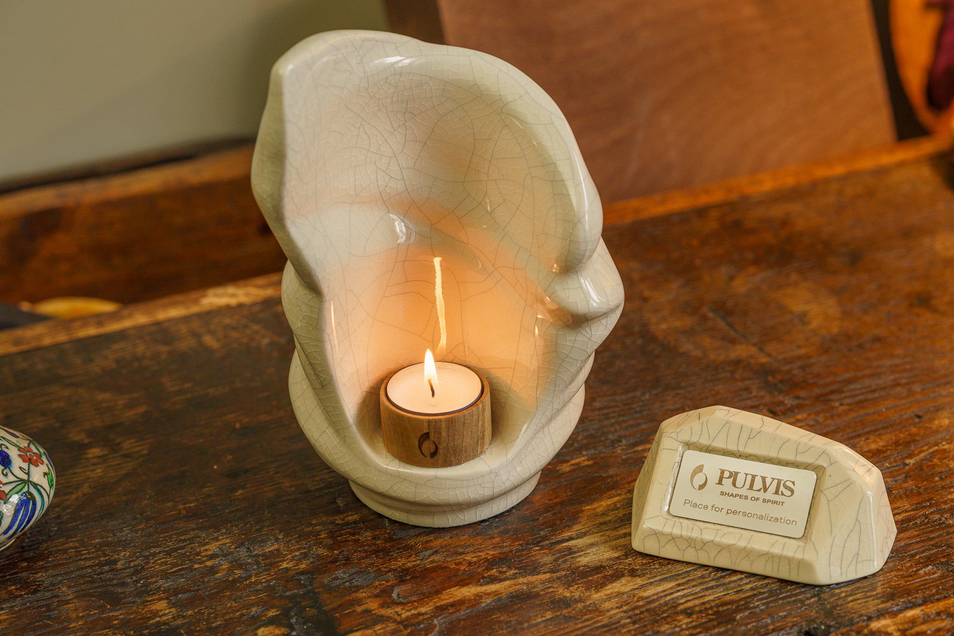 Memorial Nameplate Holder | Ceramic | Personalizable - Pulvis Art Urns