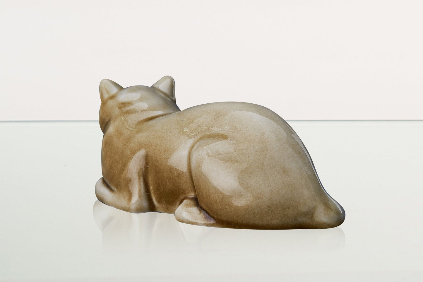 
                  
                    Pulvis Art Urns Pet Urn Cat Cremation Urn for Ashes - Dark Sand | Ceramic | Handmade Pet Urn
                  
                