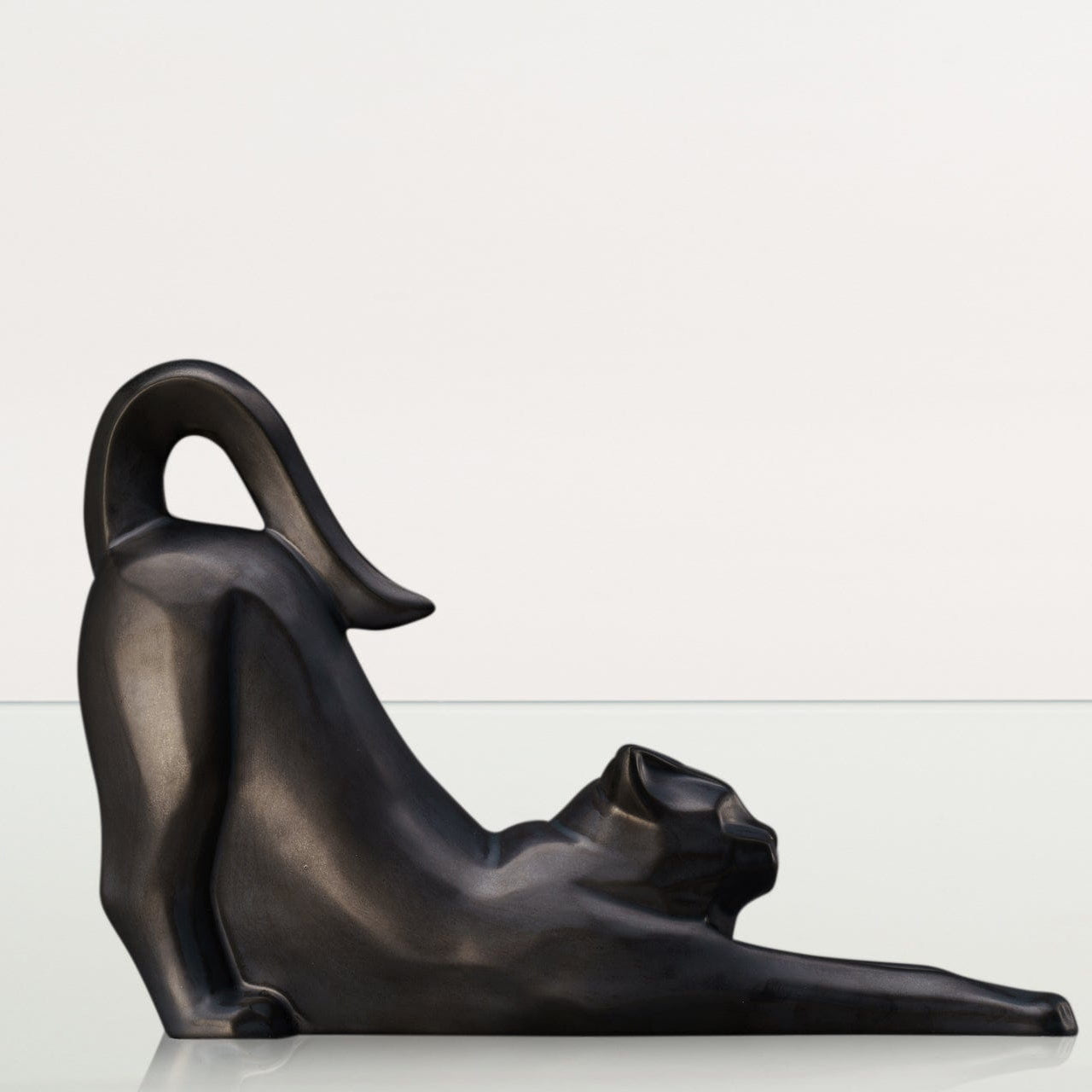 Cat Cremation Urn For Ashes "Grace" - Dark Matte | Ceramic Pet Urn - Pulvis Art Urns