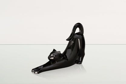 Cat Cremation Urn For Ashes "Grace" - Lamp Black | Ceramic Pet Urn - Pulvis Art Urns