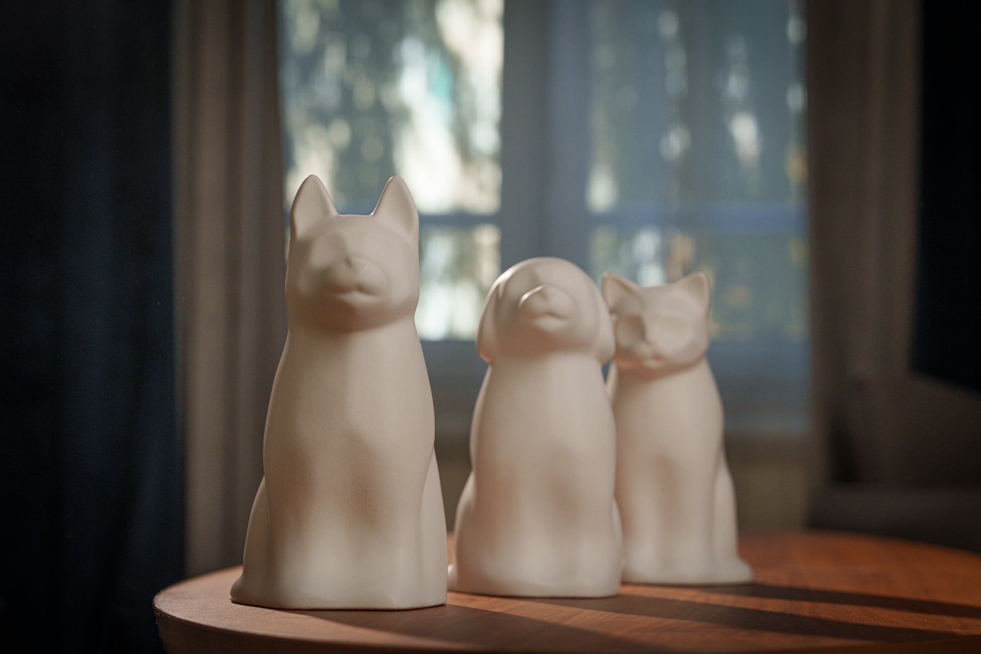 "Cuddle" Pet Urn for Dog - White Matte | Ceramic | Handmade - Pulvis Art Urns