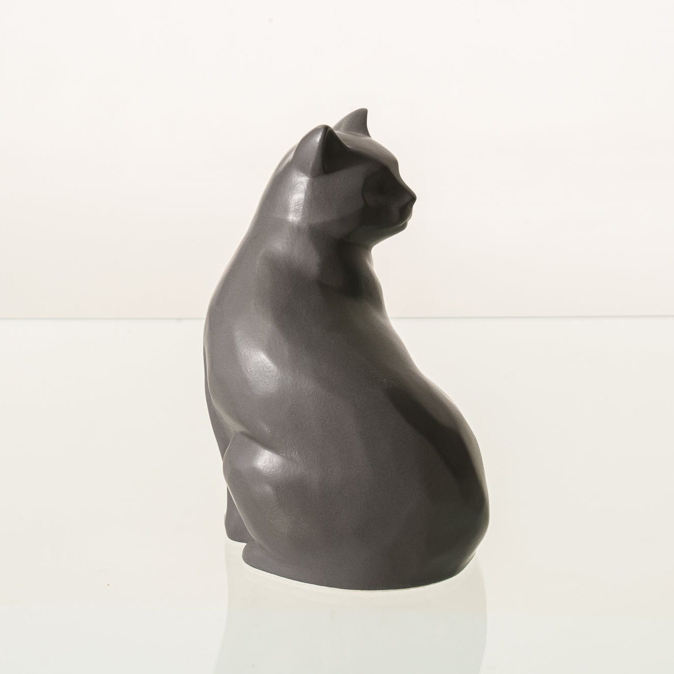 Felix Cat Urn for Ashes - Gray Matte | Ceramic | Handmade Pet Urn - Pulvis Art Urns