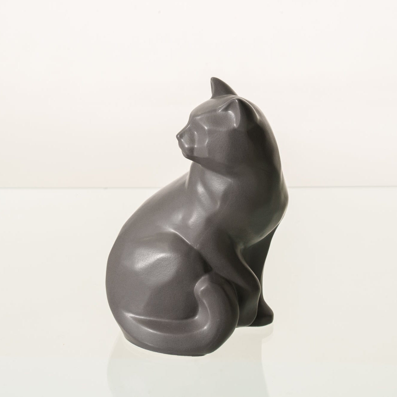 Felix Cat Urn for Ashes - Gray Matte | Ceramic | Handmade Pet Urn - Pulvis Art Urns
