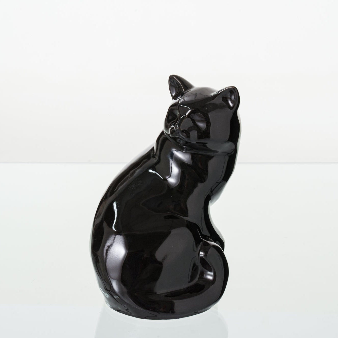 Felix Cat Urn for Ashes - Lamp Black | Ceramic | Handmade Pet Urn - Pulvis Art Urns