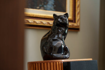 Felix Cat Urn for Ashes - Lamp Black | Ceramic | Handmade Pet Urn - Pulvis Art Urns