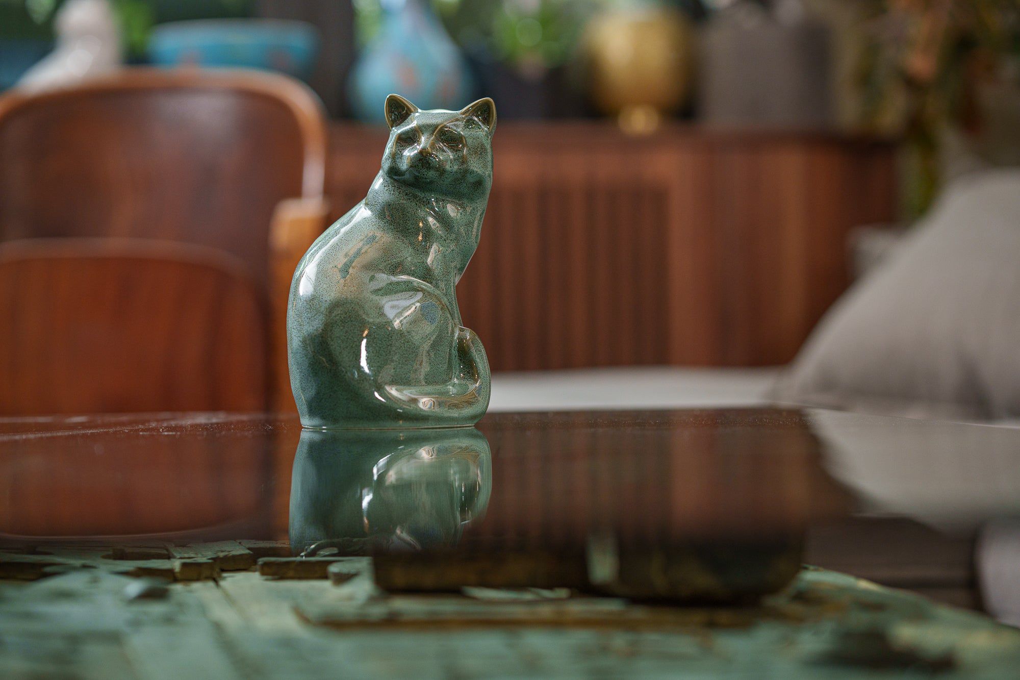 Felix Cat Urn for Ashes - Oily Green Melange | Ceramic | Handmade Pet Urn - Pulvis Art Urns