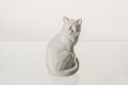 Felix Cat Urn for Ashes - White | Ceramic | Handmade Pet Urn - Pulvis Art Urns