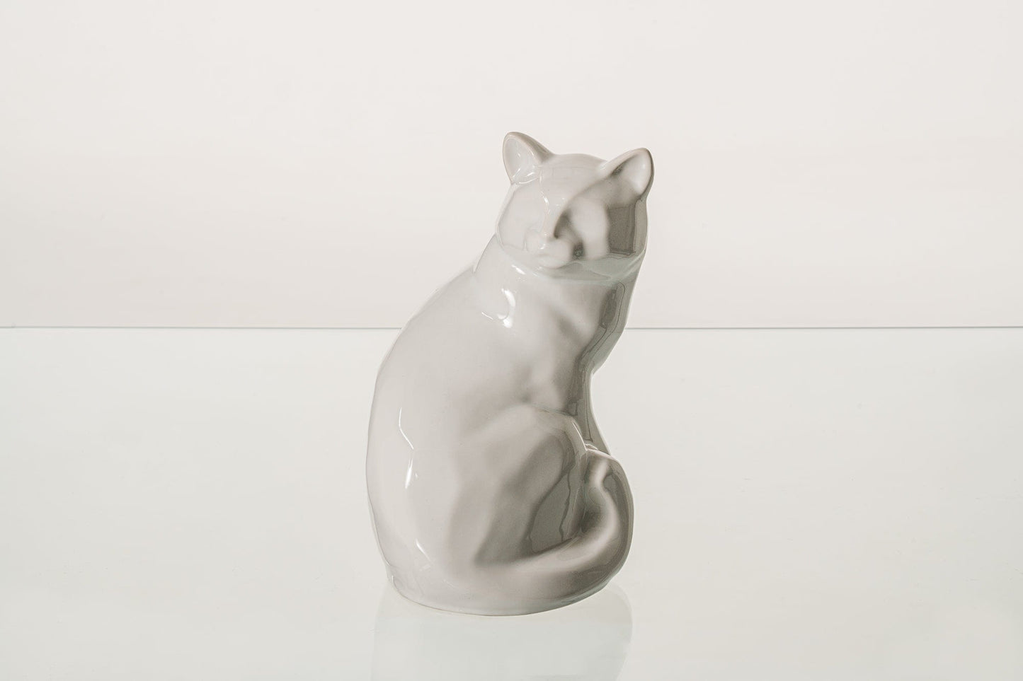 Pulvis Art Urns Pet Urn Felix Cat Urn for Ashes - White | Ceramic | Handmade Pet Urn