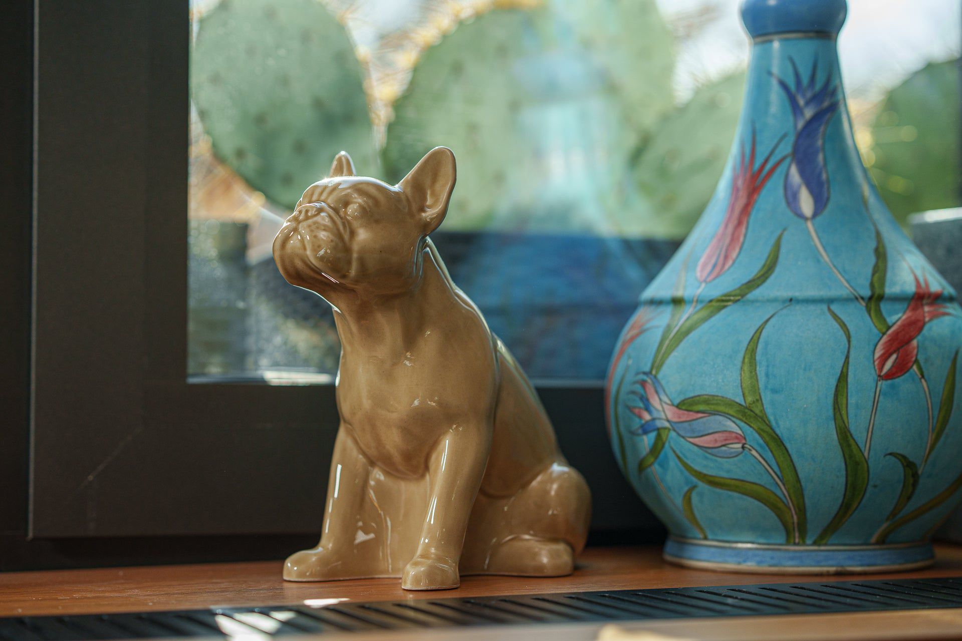 French Bulldog Bundle - 4 Pieces - Portrait | Urn | Nameplate Holder | Scented Candle - Pulvis Art Urns