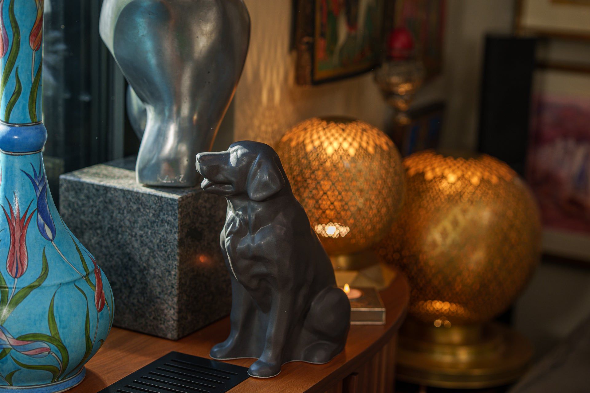 Golden Retriever Pet Urn - Grey Matte | Ceramic Dog Urn - Pulvis Art Urns