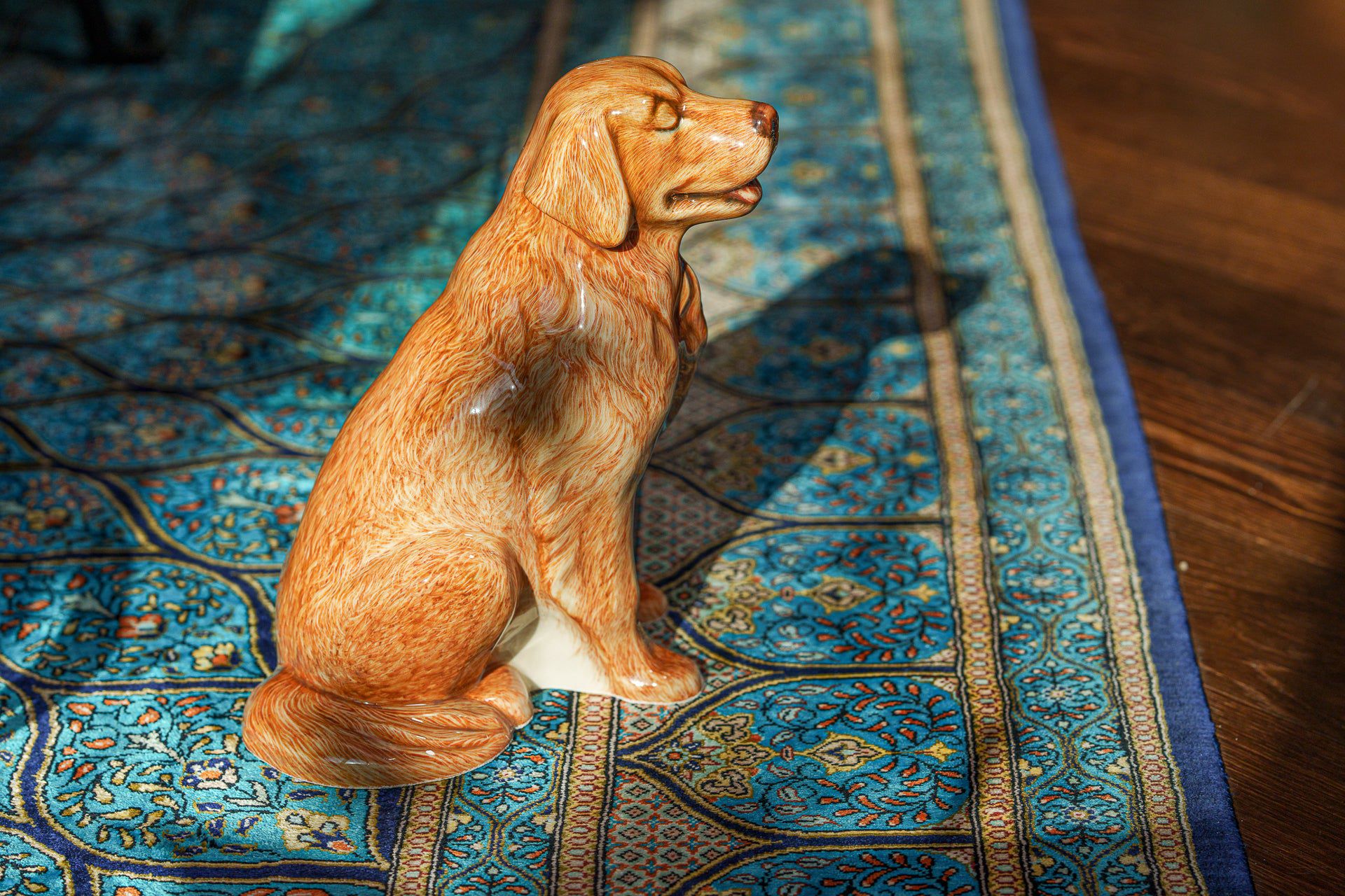 Golden Retriever Pet Urn - Hand Decorated | Ceramic Urn - Pulvis Art Urns