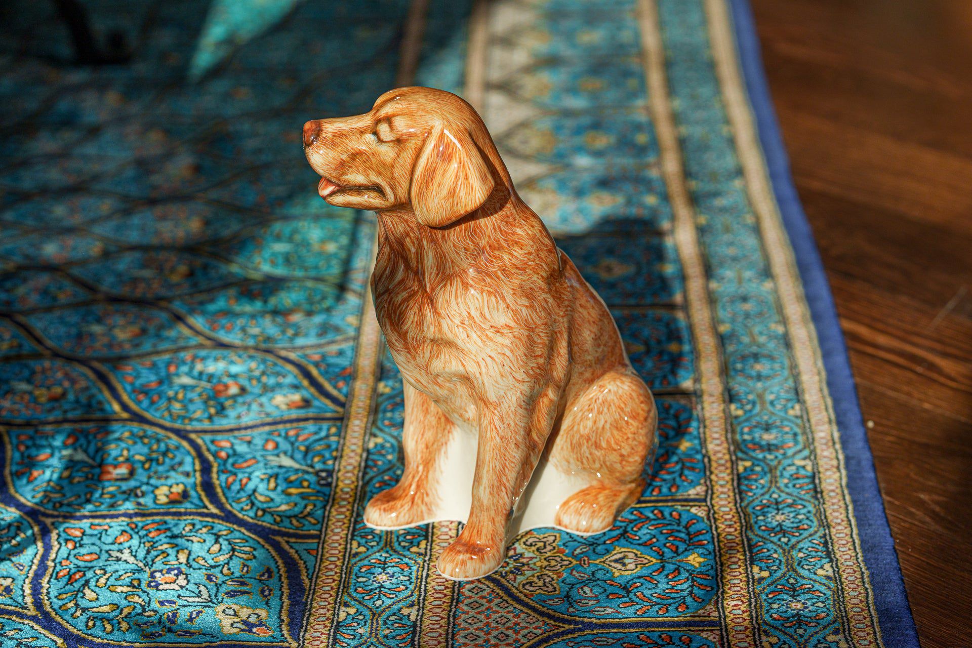 Golden Retriever Pet Urn - Hand Decorated | Ceramic Urn - Pulvis Art Urns