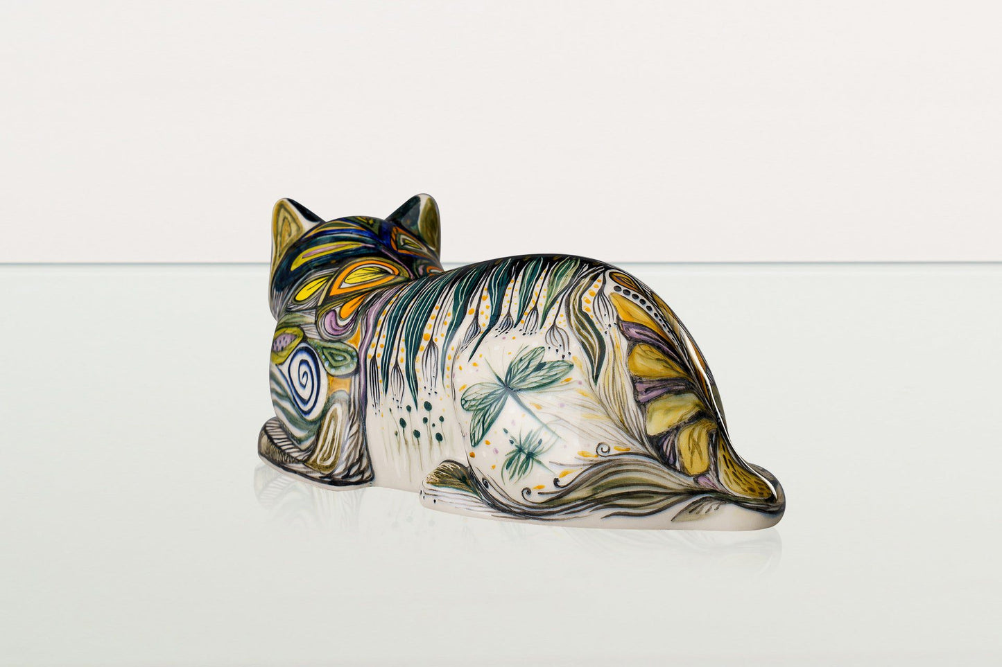 
                  
                    Pulvis Art Urns Pet Urn Hand Decorated Cat Urn for Ashes "Dream" - Ceramic | Handmade Pet Urn
                  
                