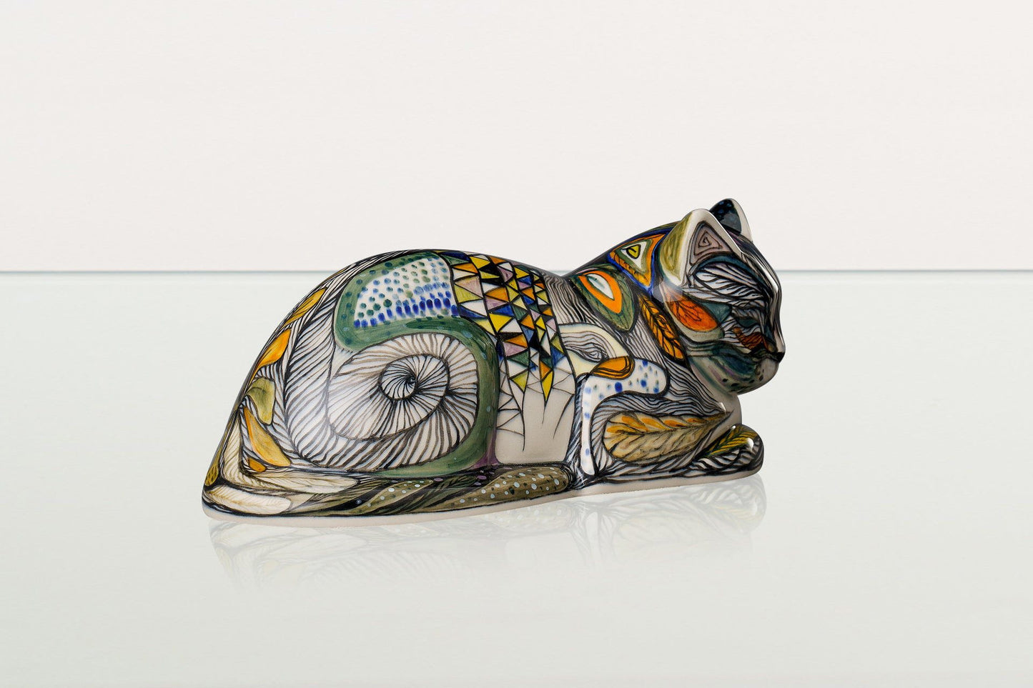 
                  
                    Pulvis Art Urns Pet Urn Hand Decorated Cat Urn for Ashes "Dream" - Ceramic | Handmade Pet Urn
                  
                