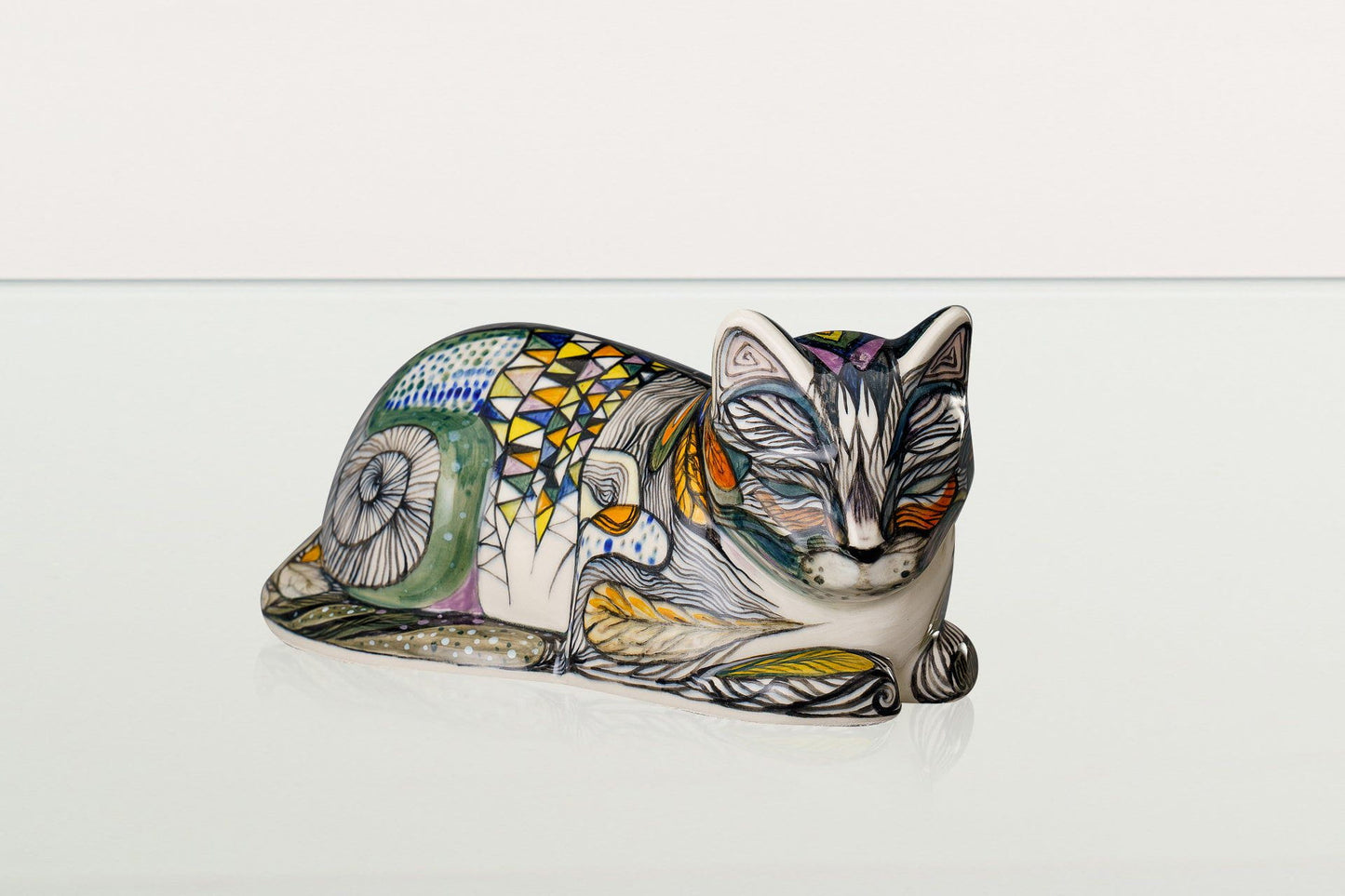 
                  
                    Pulvis Art Urns Pet Urn Hand Decorated Cat Urn for Ashes "Dream" - Ceramic | Handmade Pet Urn
                  
                
