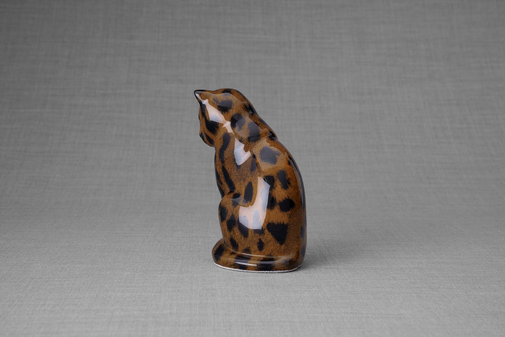 
                  
                    Pulvis Art Urns Pet Urn HydroGraphics Mini Pet Urn "Neko" | Spotted Dark | Ceramic
                  
                